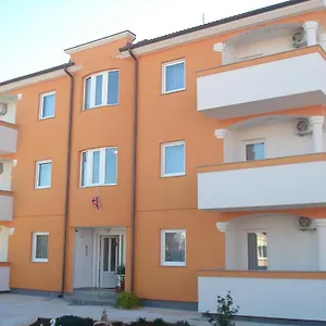 apartments-buzleta-ii.pula-hotels.org/